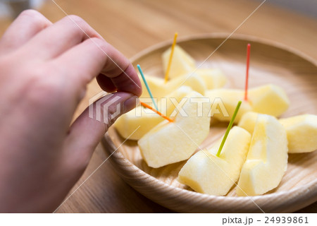 りんご 24939861