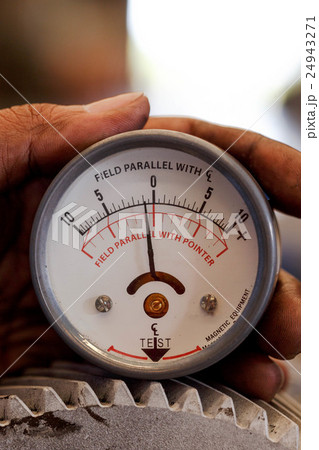 Gauss meter check magnetic field  24943271