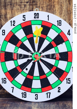 throw darts throw darts 24945294