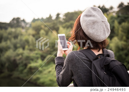 夕焼け ポートレート 女性 夕焼け ポートレート 女性 24946493