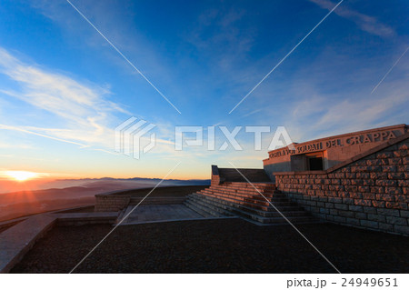 Sunset at the memorial 24949651