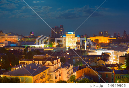 Kiev at night. Ukraine Kiev at night. Ukraine 24949906