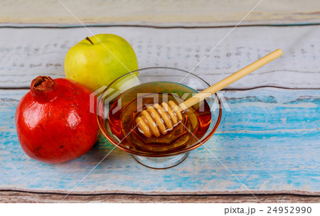 rosh hashanah jewesh holiday honey,  24952990