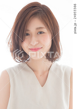 若い女性 若い女性 24955566