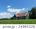 緑の小さな家　夏イメージ 24965326