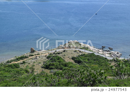 Vinh Hy bay and sea in Ninh Thuan, Vietnam 24977543