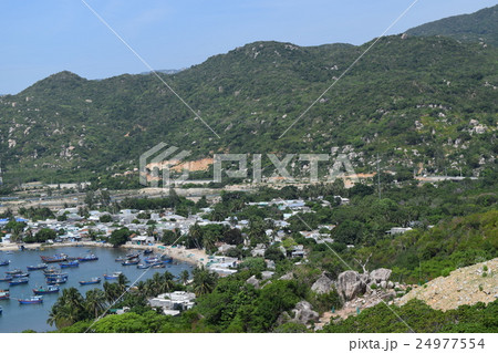 Vinh Hy bay and sea in Ninh Thuan, Vietnam 24977554