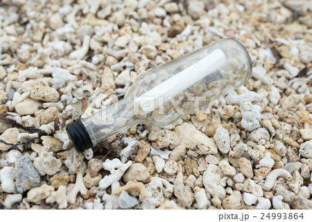 メッセージボトル メッセージボトル 24993864
