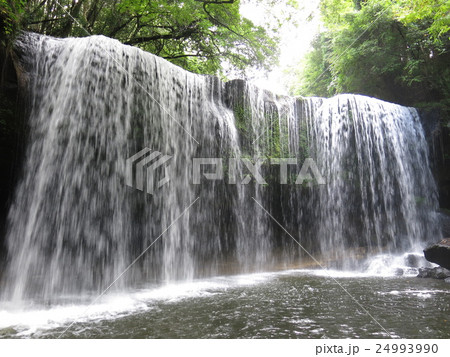 夏の鍋ヶ滝 24993990
