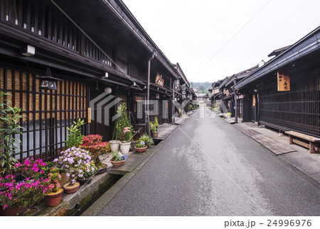 高山　古い町並み 24996976