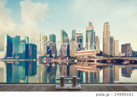 View of central Singapore 24999161