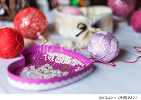 Decorations balls yarn 24999357