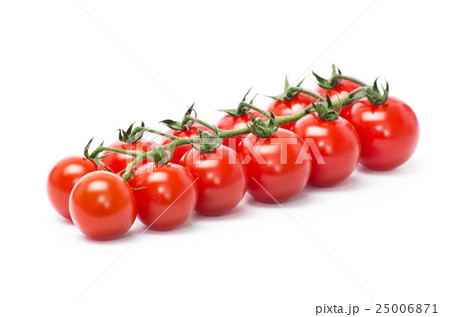 Cherry tomatoes on white Cherry tomatoes on white 25006871