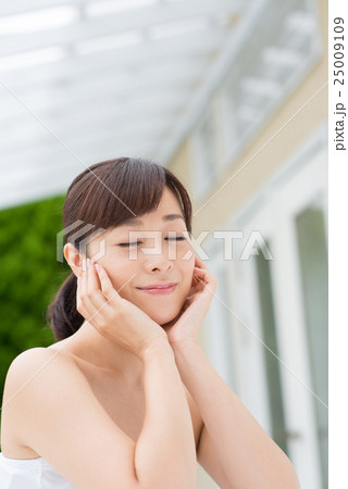 ミドル ビューティーイメージ 25009109