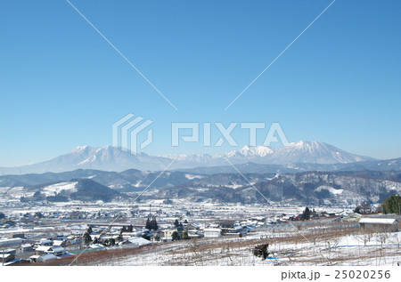 冬の黒姫山 25020256