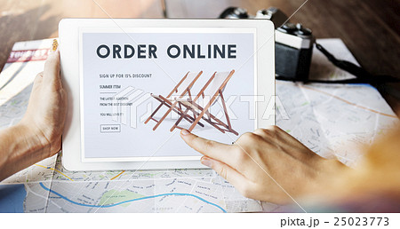 Shopping Online Shopaholics E-Commerce E-Shopping Concept 25023773