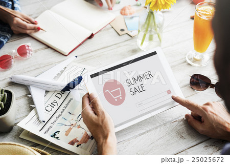 E-commerce Shop Online Homepage Sale Concept 25025672