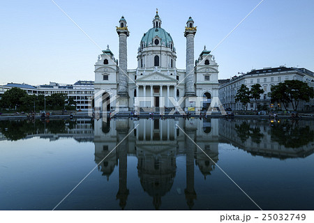 ウィーン カールス教会 ウィーン カールス教会 25032749