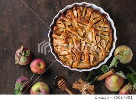Homemade apple cke 25037001
