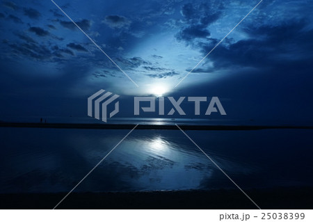 タイ王国プランブリのパークナムプラーンビーチ 25038399