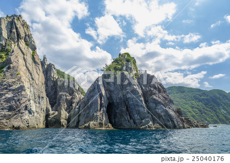 青海島・奇岩 25040176