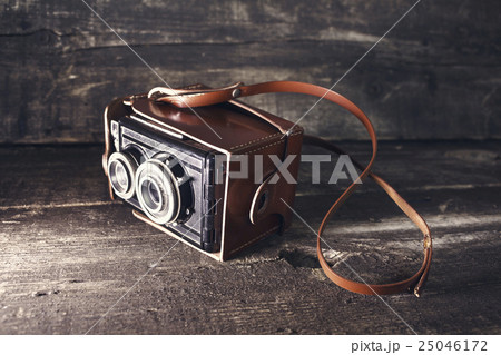 Vintage photo camera 25046172