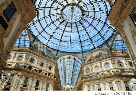 ミラノ ヴィットーリオエマヌエーレ2世ガッレリア 25048460