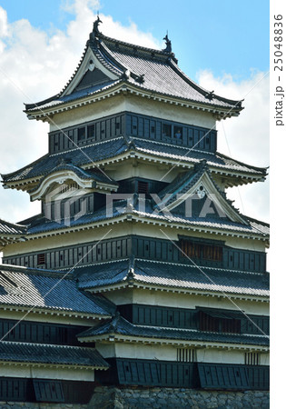 松本散歩:国宝 松本城 松本散歩:国宝 松本城 25048836