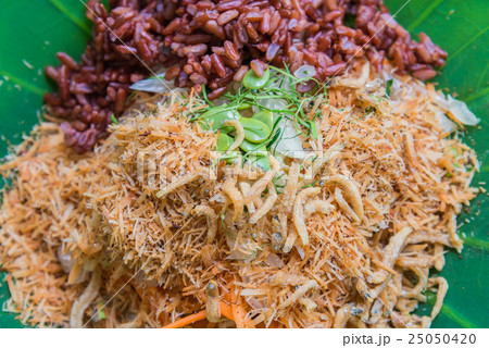 Thai Rice Salad with Vegetables on Lotus leaf 25050420
