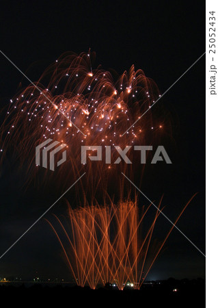 常総きぬ川花火大会 スターマイン 常総きぬ川花火大会 スターマイン 25052434