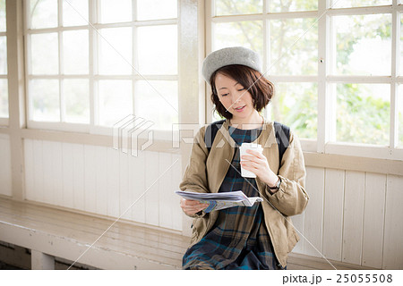 お出かけ 女性 ポートレート お出かけ 女性 ポートレート 25055508
