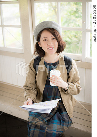 お出かけ 女性 ポートレート お出かけ 女性 ポートレート 25055509
