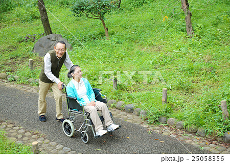 老老介護 25058356