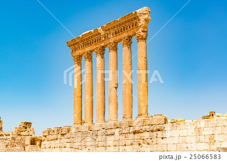 バールベックの6本大列柱(レバノン、ベカー高原) 25066583