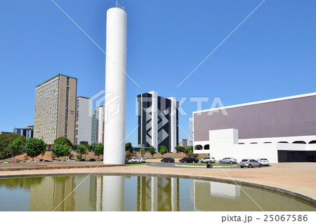 ブラジル　ブラジリア　国立図書館 25067586