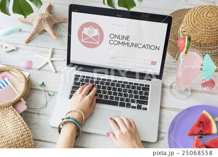 Online Communication Webpage Envelop Mail Concept Online Communication Webpage Envelop Mail Concept 25068558