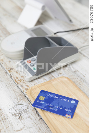 レジカウンターでクレジット決算 25076709