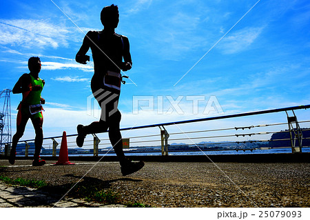 マラソン　ランニング 25079093