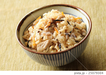 混ぜご飯 25079304