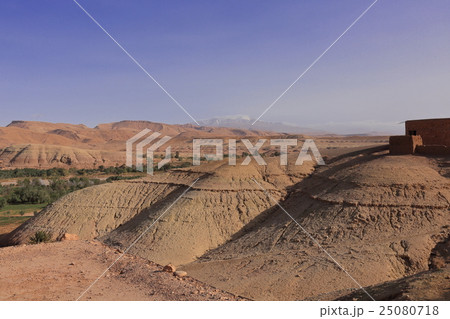 カスバ街道 25080718