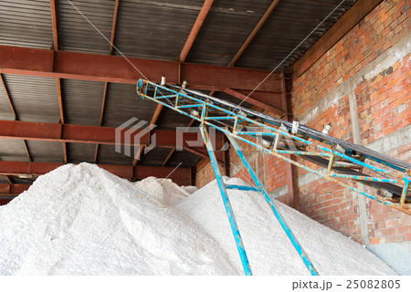 piles of salt in a storage 25082805