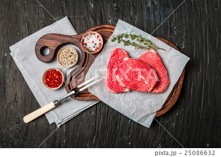 Raw fresh Tender Steak Raw fresh Tender Steak 25086632