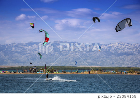 Kiteboarding Kitesurfing Extreme Sport 25094159