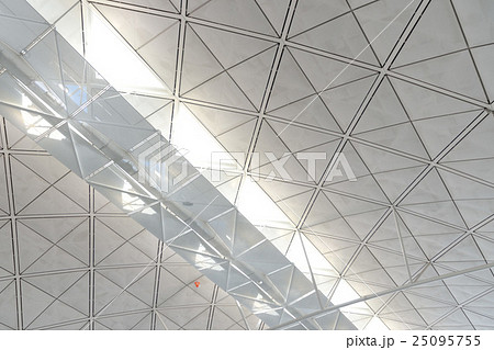 空港内の空 空港内の空 25095755