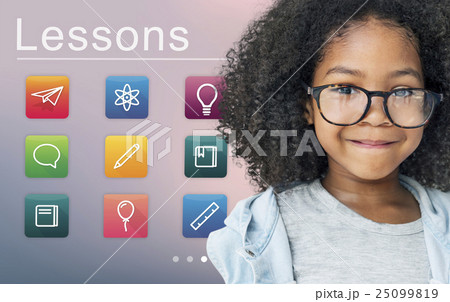 E-learning Online Education Application Concept E-learning Online Education Application Concept 25099819