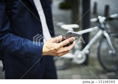 ビジネスマン 手元 ビジネスマン 手元 25106569