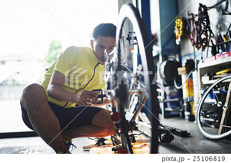 メッセンジャー 自転車整備 メッセンジャー 自転車整備 25106819