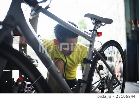 メッセンジャー 自転車整備 メッセンジャー 自転車整備 25106844