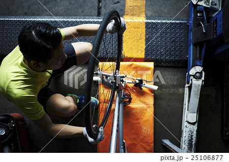 メッセンジャー　自転車整備 25106877