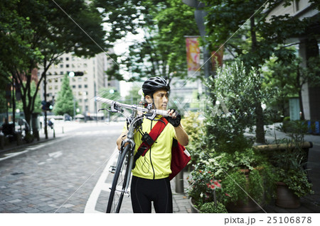 メッセンジャー　仕事風景 25106878